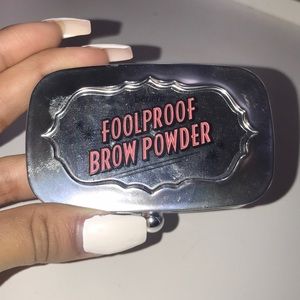 Benefit Foolproof Brow Powder